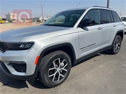 جیپ گراند شیرۆکی